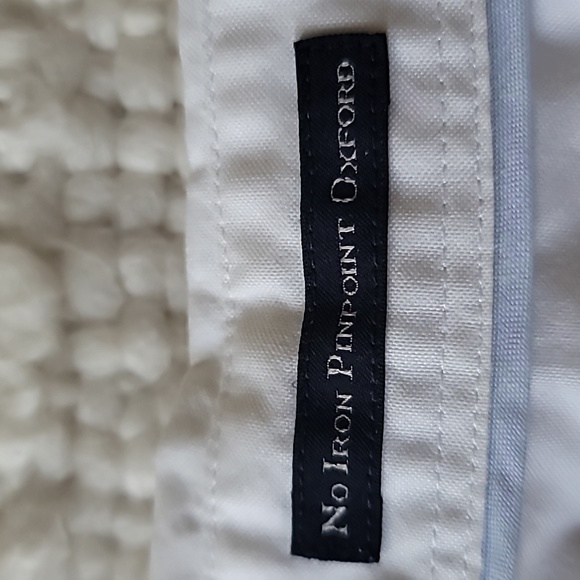 Lands' End Women's White Button-Down Shirt - Picture 5 of 6